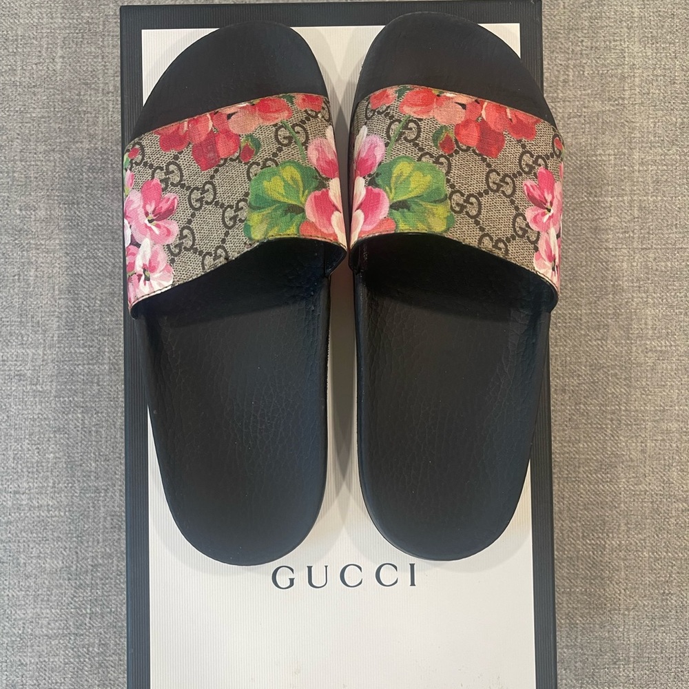 GUCCI - GG Blooms Supreme Floral Slide Sandal